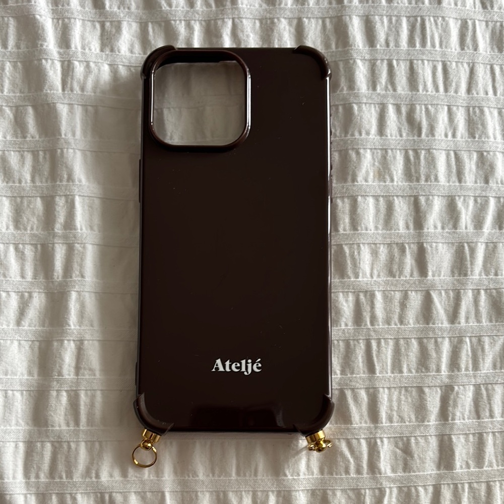 Brown Slim Fit iPhone 15 Pro Max Case